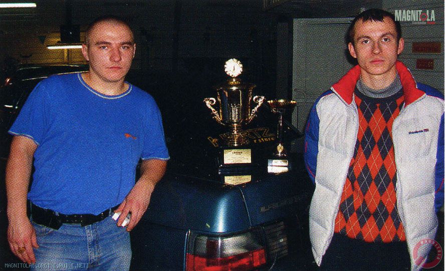 Справа — мой друг и помощник Евгений Лихвар, а слева — я, Тарас Гвозд